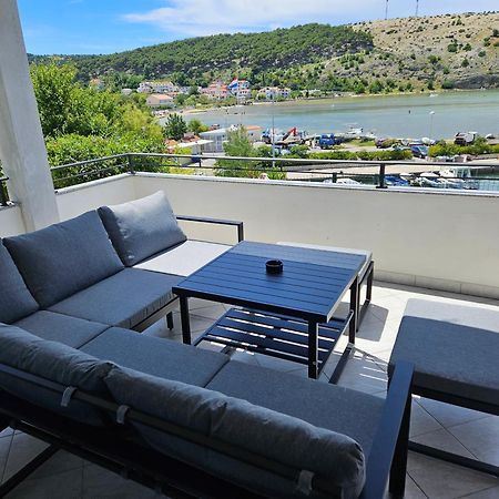 Mariva Apartments Lopar Ngoại thất bức ảnh